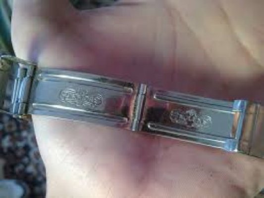 Băieţii acuzaţi că au drogat şi violat o minoră, copii de bani gata: se laudă că părinţii au putere financiară îşi doresc de Crăciun ceasuri Rolex